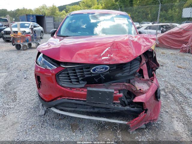 Ford Escape Active Image 15