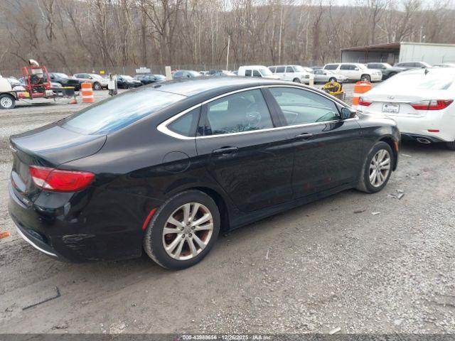 Chrysler 200 Limited Image 8