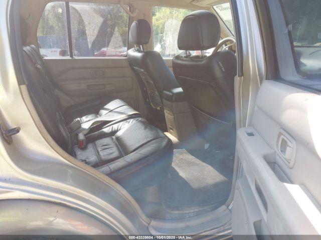 Nissan Pathfinder Se Image 11