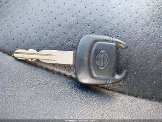 Nissan Pathfinder Se Image 5