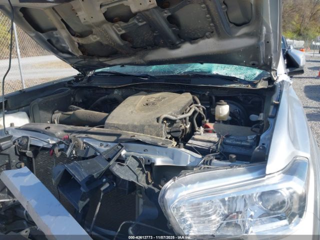 Toyota Tacoma Sr5 V6 Image 8