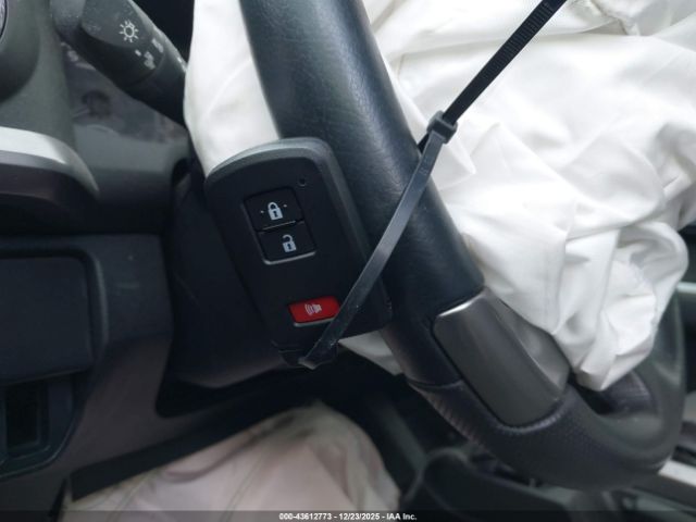 Toyota Tacoma Sr5 V6 Image 10