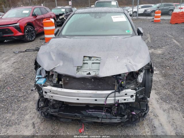 Toyota Camry Se Image 10