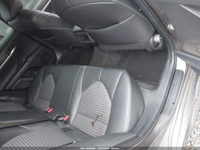 Toyota Camry Se Image 4