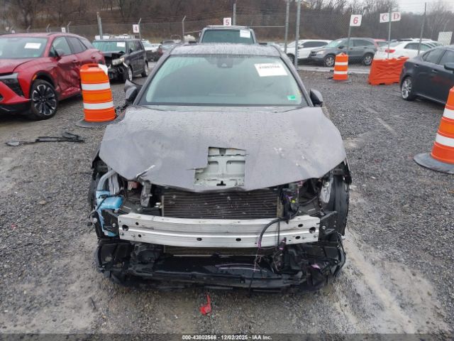 Toyota Camry Se Image 12