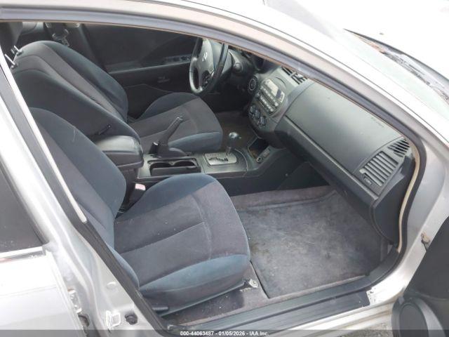 Nissan Altima 2.5 S Image 10