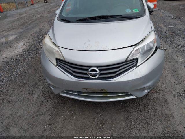 Nissan Versa Image 4