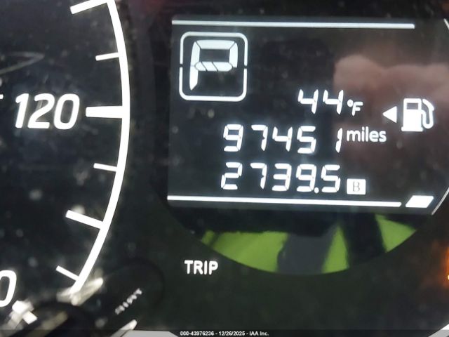 Nissan Versa Image 9