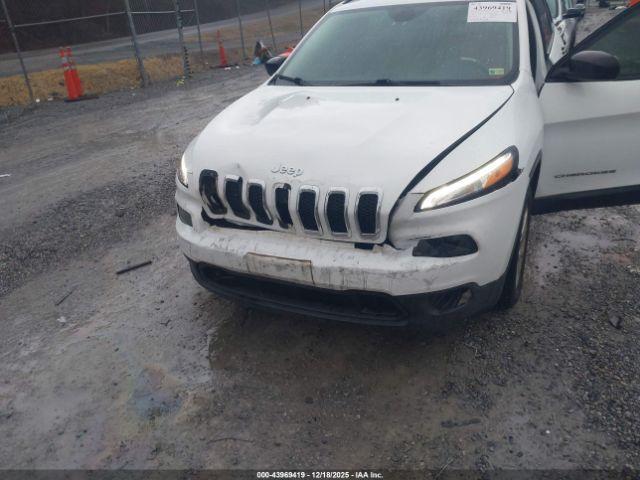 Jeep Cherokee Sport Fwd Image 16