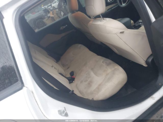 Jeep Cherokee Sport Fwd Image 7