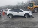 Jeep Cherokee Sport Fwd Image 11