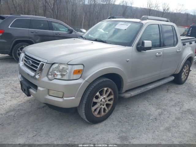 Ford Explorer Limited Image 8
