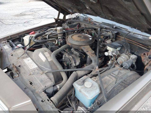 Cadillac Brougham Image 11