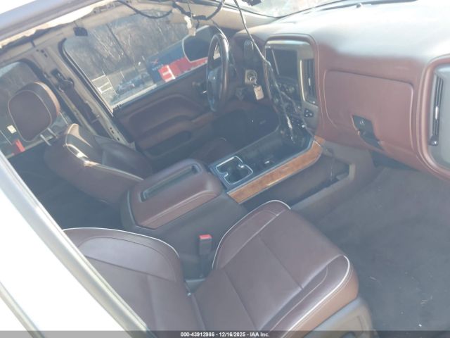 Chevrolet Silverado 1500 High Country Image 12