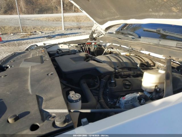 Chevrolet Silverado 1500 High Country Image 13