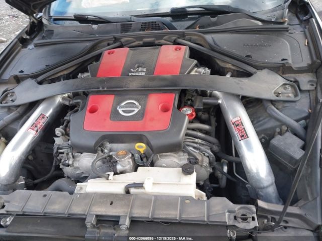 Nissan 370Z Touring Image 2