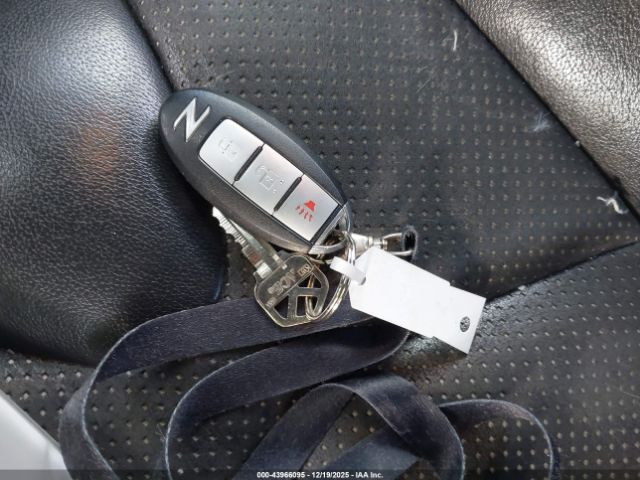 Nissan 370Z Touring Image 3