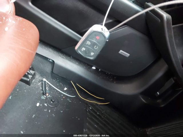 Cadillac XTS Premium Image 12