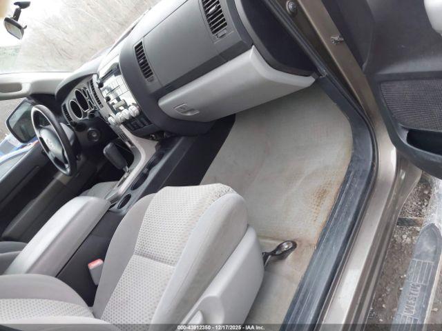 Toyota Tundra Sr5 5.7l V8 Image 13