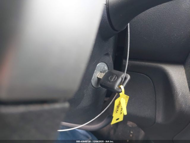 Nissan Versa 1.6 S+ Image 7