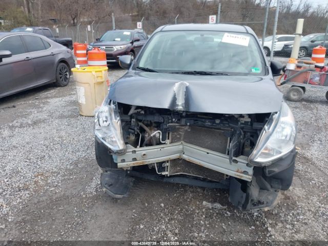 Nissan Versa 1.6 S+ Image 3