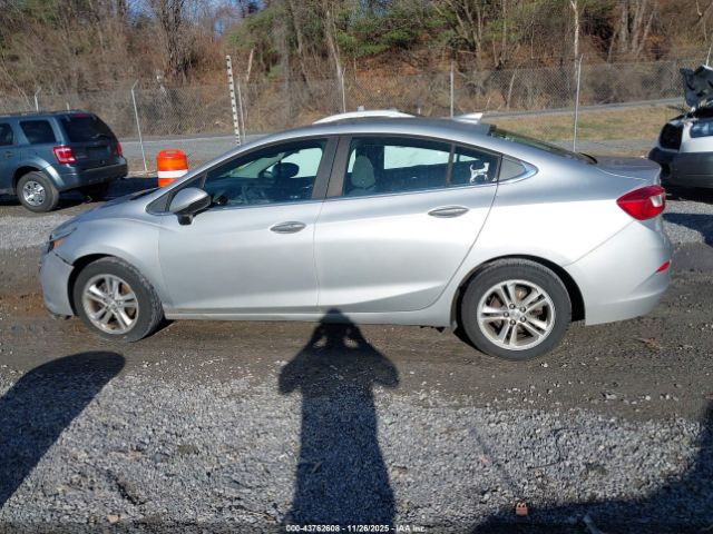 Chevrolet Cruze Lt Auto Image 9