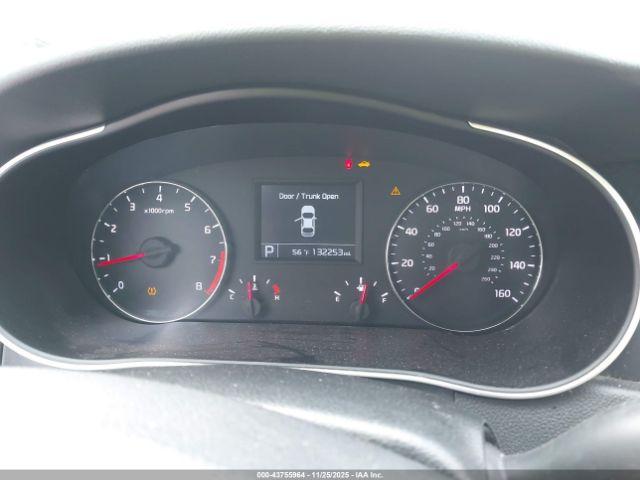 Kia Cadenza Premium Image 10