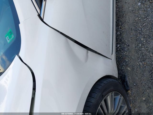 Kia Cadenza Premium Image 11