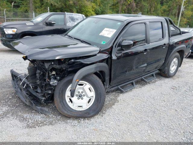 Nissan Frontier Sv 4x4 Image 4