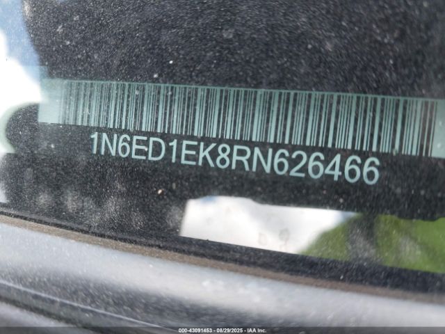 Nissan Frontier Sv 4x4 Image 5