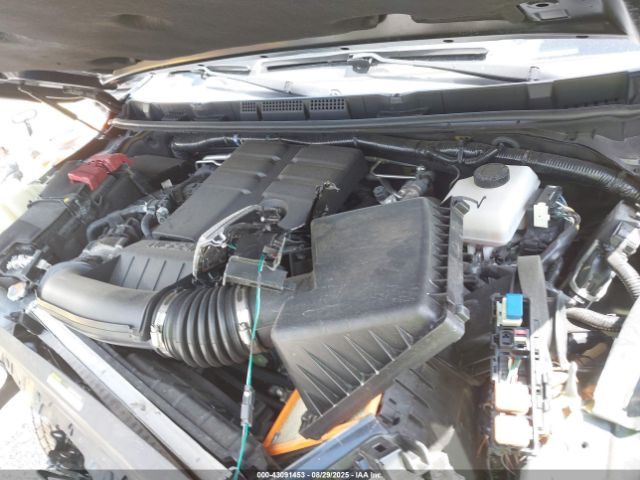 Nissan Frontier Sv 4x4 Image 17