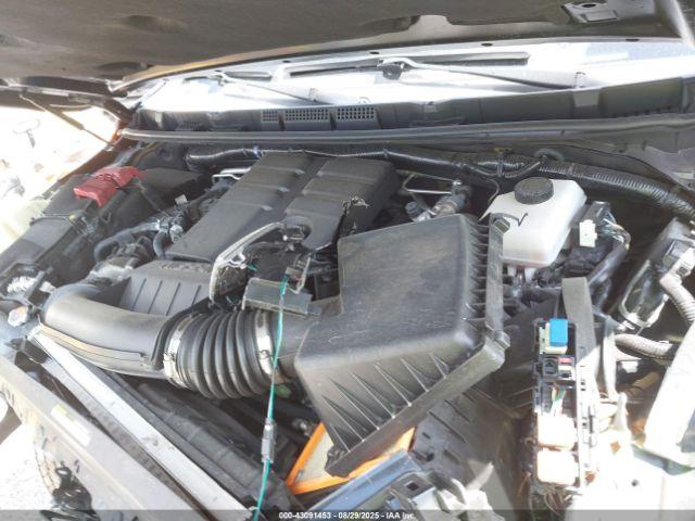 Nissan Frontier Sv 4x4 Image 17