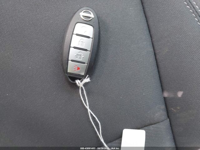 Nissan Frontier Sv 4x4 Image 3