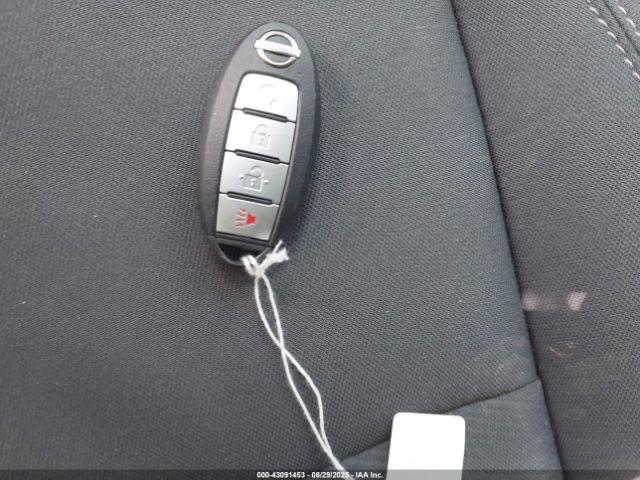 Nissan Frontier Sv 4x4 Image 3