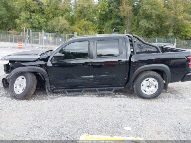 Nissan Frontier Sv 4x4 Image 10