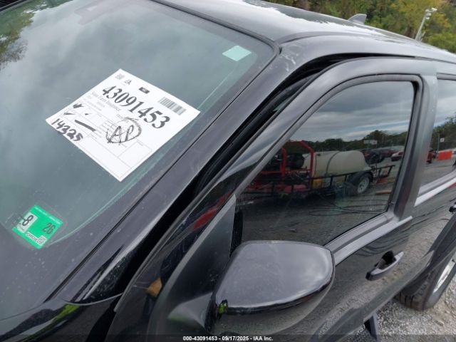 Nissan Frontier Sv 4x4 Image 12