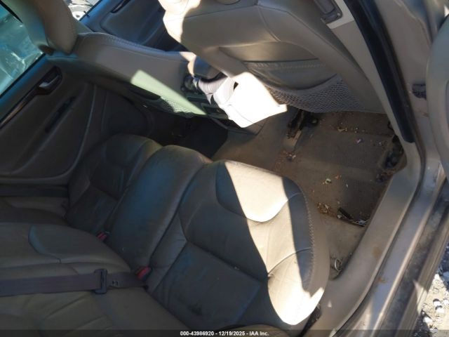 Volvo XC70 2.5t Image 2