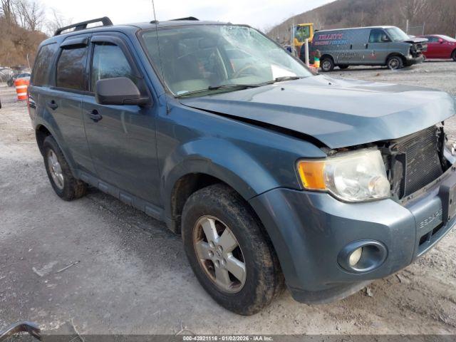  Salvage Ford Escape