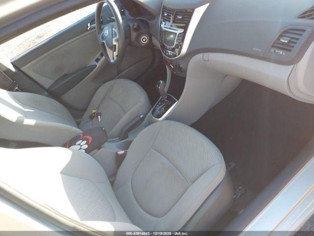 Hyundai ACCENT Gls Image 5