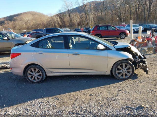 Hyundai ACCENT Gls Image 8