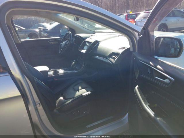 Ford Edge Titanium Image 7