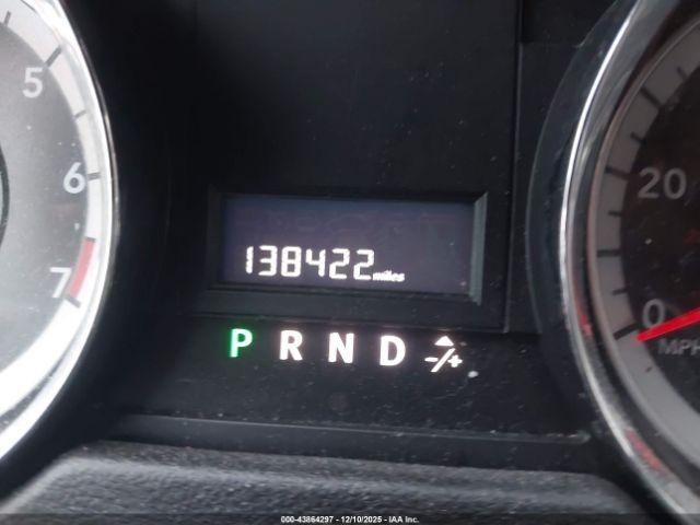 Dodge Grand Caravan Sxt Image 2